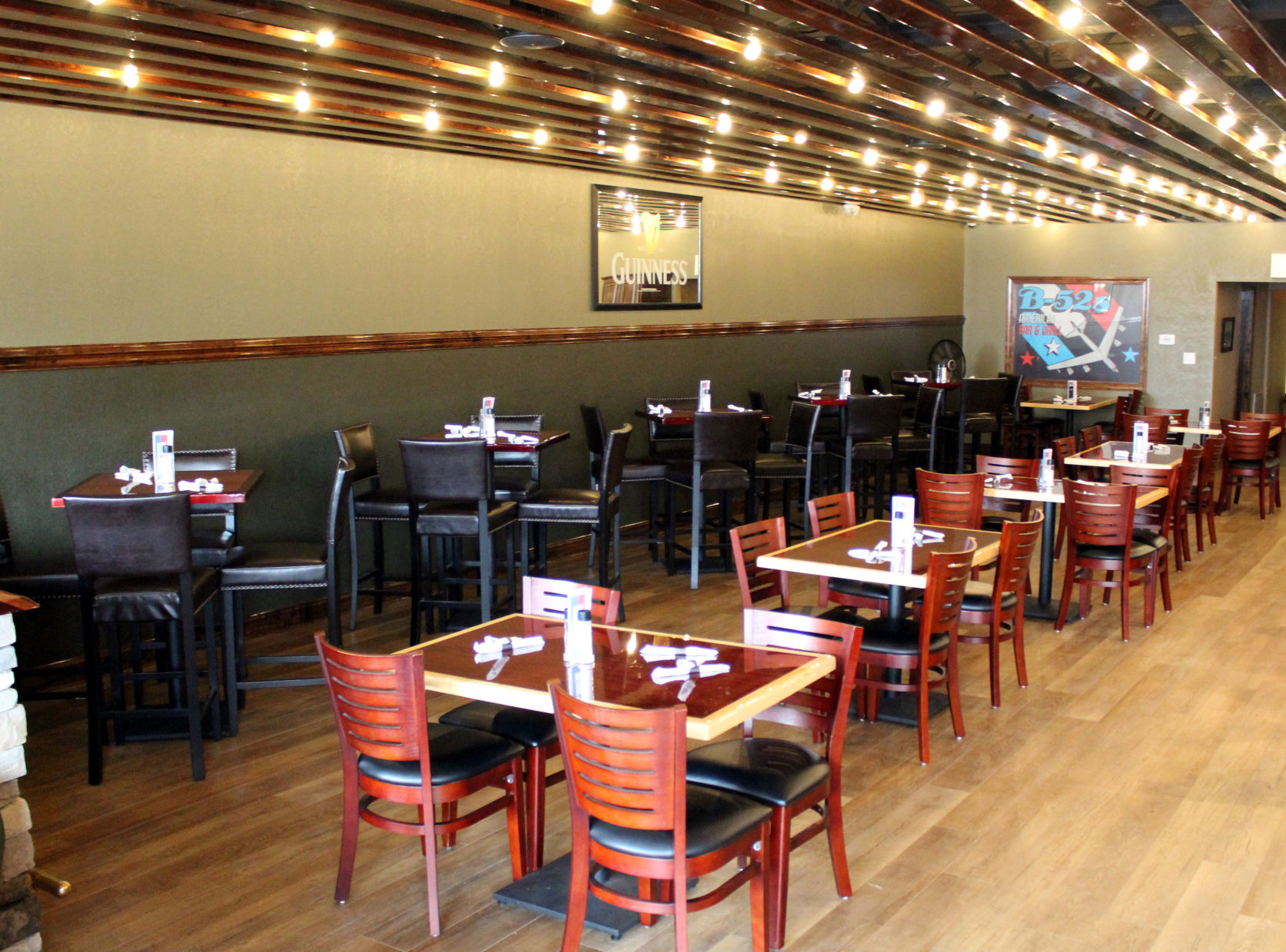 B52s new bar (10).JPG